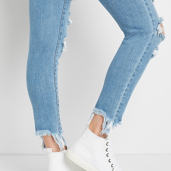 🌼Host Pick🌸Kancan Highrise - Picture 6 of 16